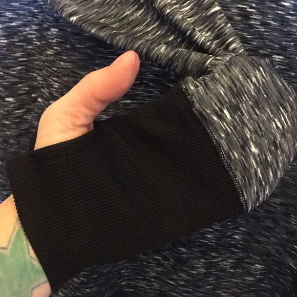 Tek Gear warm tek Polyester Top Size Medium - Picture 5 of 8